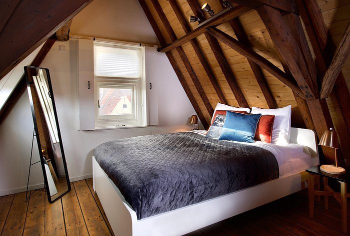 Hotel 1635 — Guest room