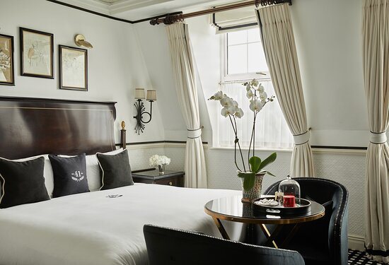 Hotel 41 — Guest room