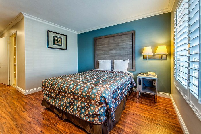 Hotel 414 Anaheim — Guest room