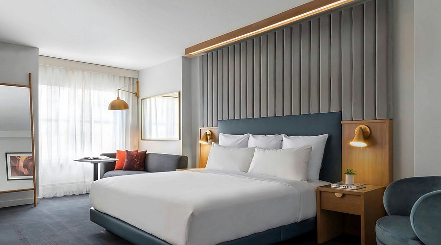 Hotel 55 Chicago Downtown Chicago Illinois — Guest room