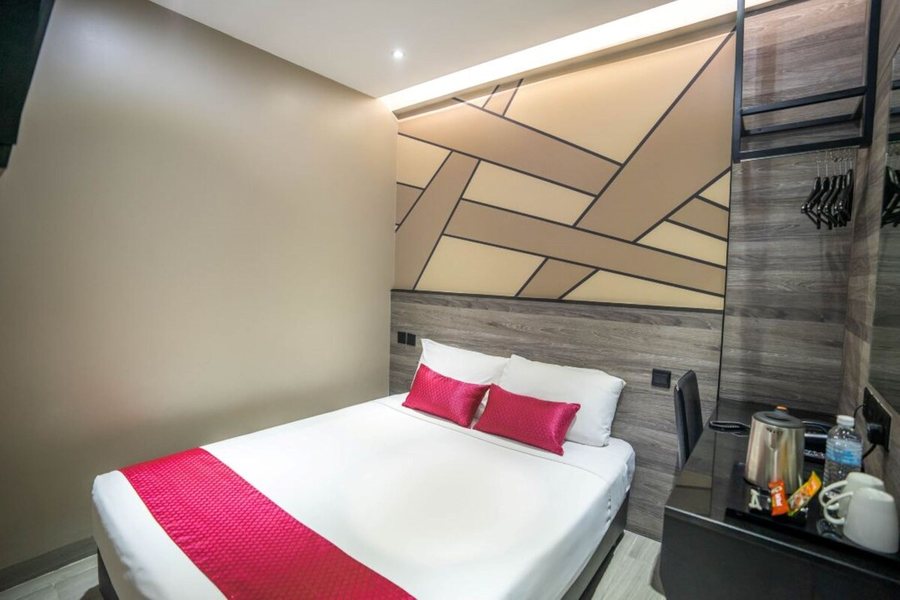 Hotel 81 Orchid — Guest room