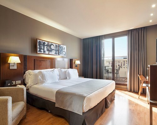 Hotel Acta Atrium Palace Barcelona Catalonia — Guest room