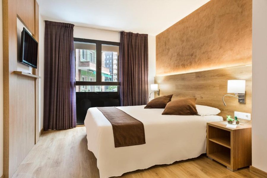 Hotel Acta Azul Barcelona Barcelona Catalonia — Guest room