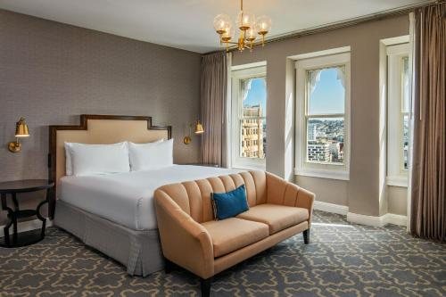 Hotel Adagio Autograph Collection — Guest room