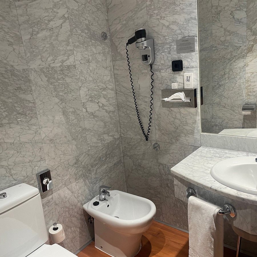 Hotel Agumar — Bathroom