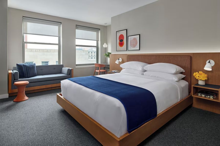 Hotel AKA Back Bay — Guest room