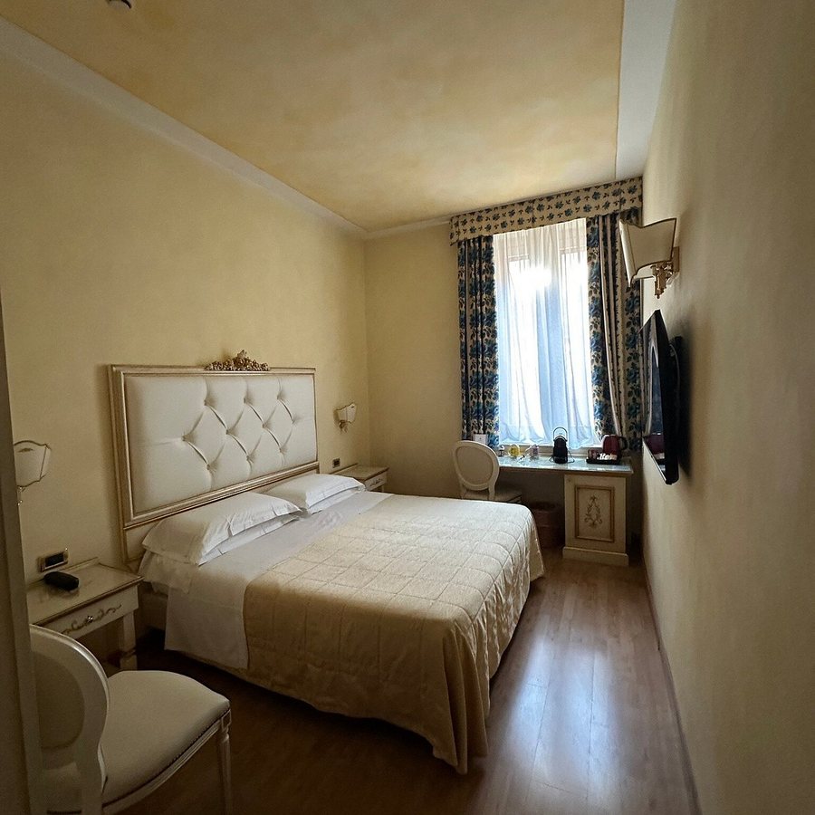 Hotel Alba Palace — Guest room
