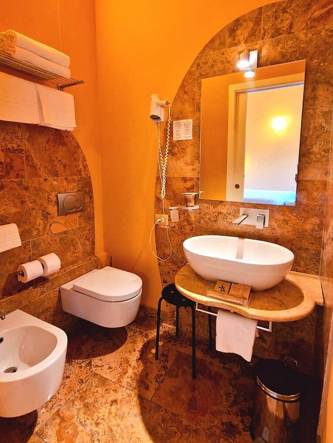 Hotel Albergo Locanda La Cavallina — Bathroom