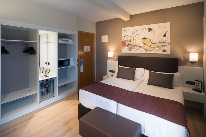 Hotel Alguer Camp Nou Barcelona Catalonia — Guest room