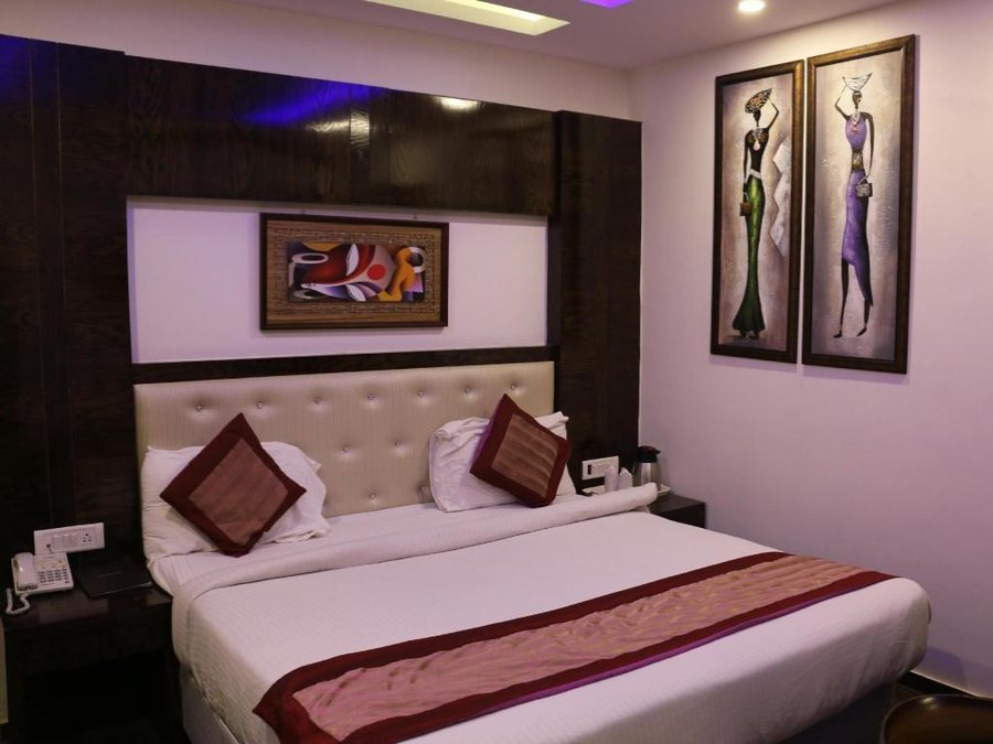 Hotel All Iz Well — Guest room