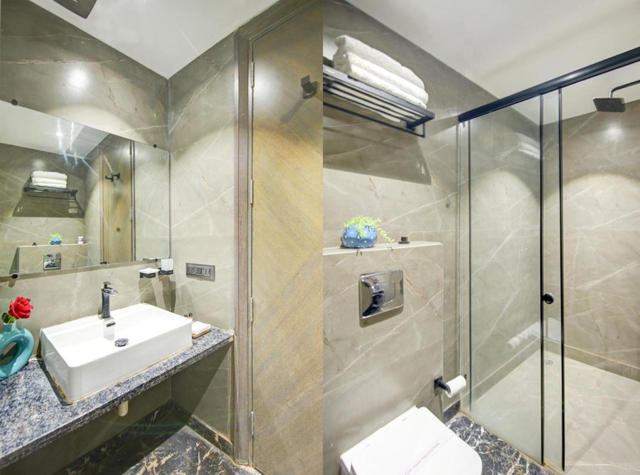 Hotel All Time Residency Near Connaught Place New Delhi — Bathroom