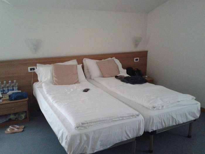 Hotel Alle Piramidi — Guest room
