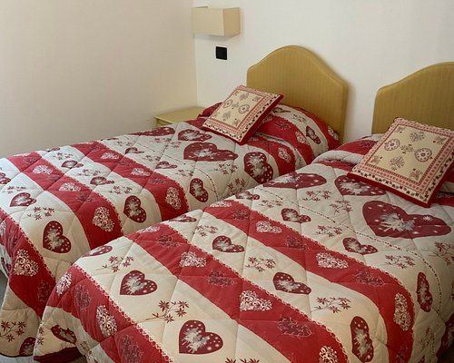 Hotel Alpino Wellness SPA — Guest room