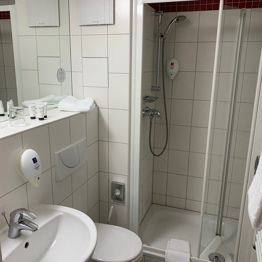 Hotel Ambiente Berlin City — Bathroom