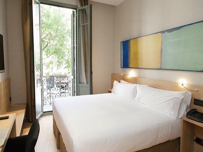 Hotel Ambit Barcelona Barcelona Catalonia — Guest room