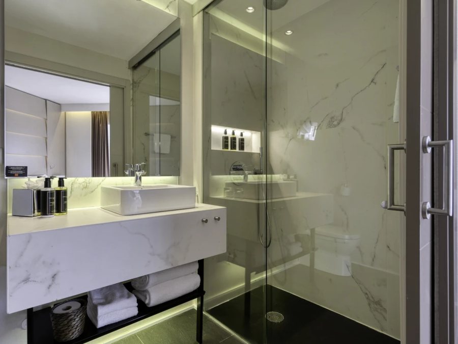 Hotel America Barcelona Barcelona Catalonia — Bathroom