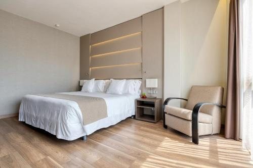Hotel America Barcelona Barcelona Catalonia — Guest room