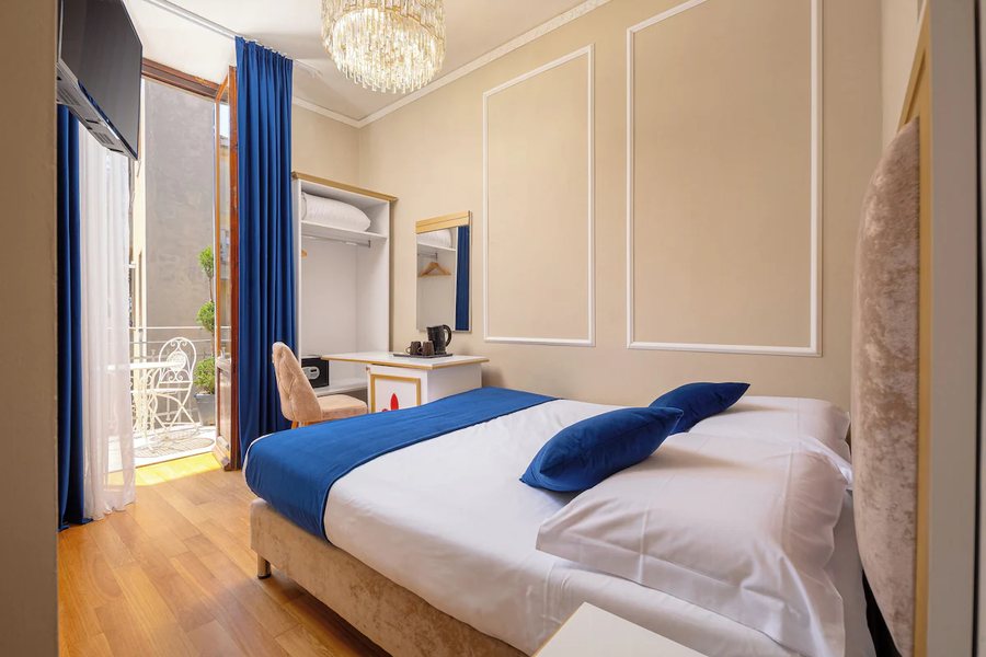 Hotel Annabella Roof Terrace — Guest room