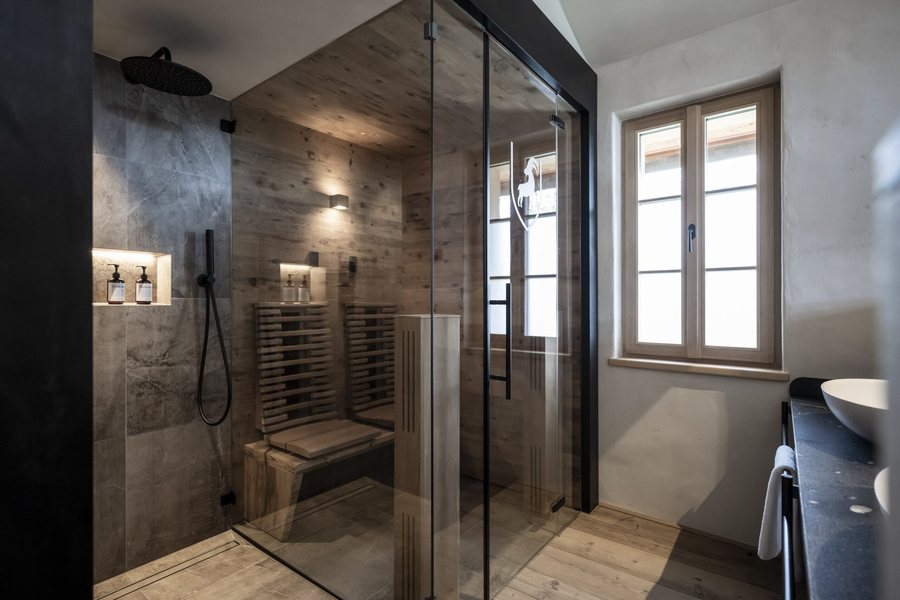 Hotel Ansitz Steinbock — Bathroom