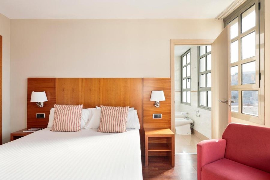 Hotel Aranea Barcelona Catalonia — Guest room