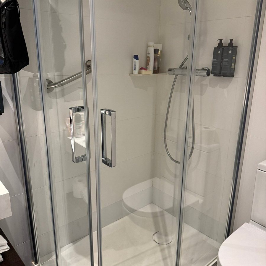 Hotel Arc La Rambla Barcelona Catalonia — Bathroom