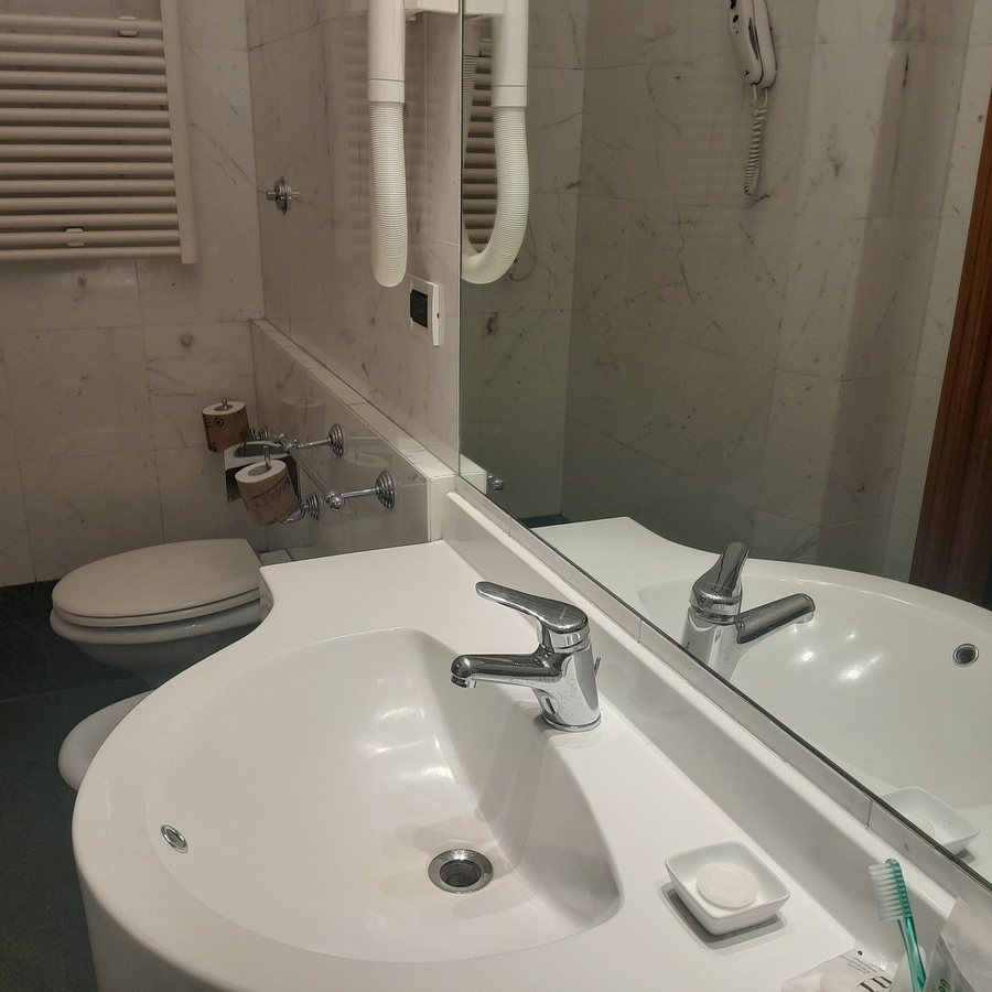 Hotel Arcangelo — Bathroom