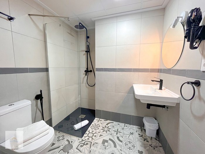 Hotel Areca — Bathroom