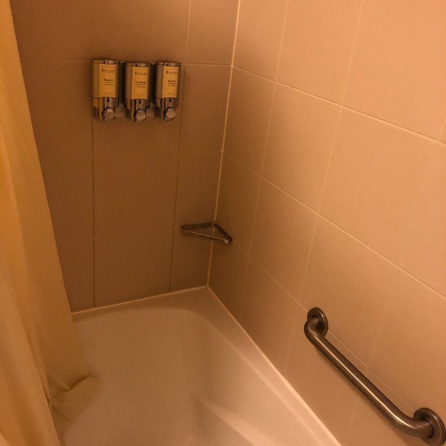 Hotel Arya BW Premier Collection Miami Florida — Bathroom