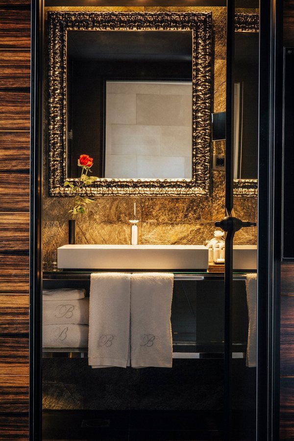 Hotel Bagues Barcelona Catalonia — Bathroom