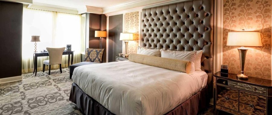 Hotel Ballard — Guest room