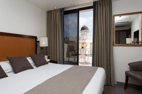 Hotel Balmoral Barcelona Catalonia — Guest room