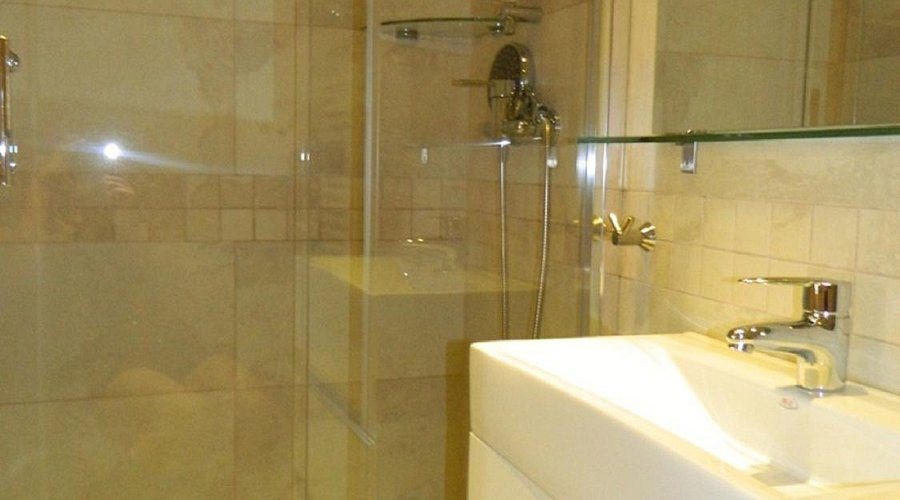 Hotel Barcelona House Barcelona Catalonia — Bathroom