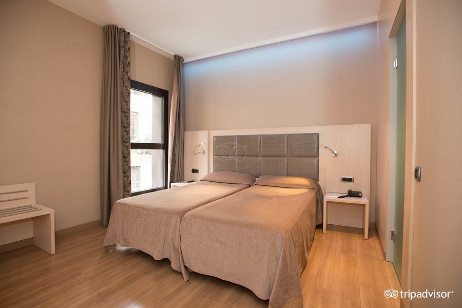 Hotel Barcelona House Barcelona Catalonia — Guest room