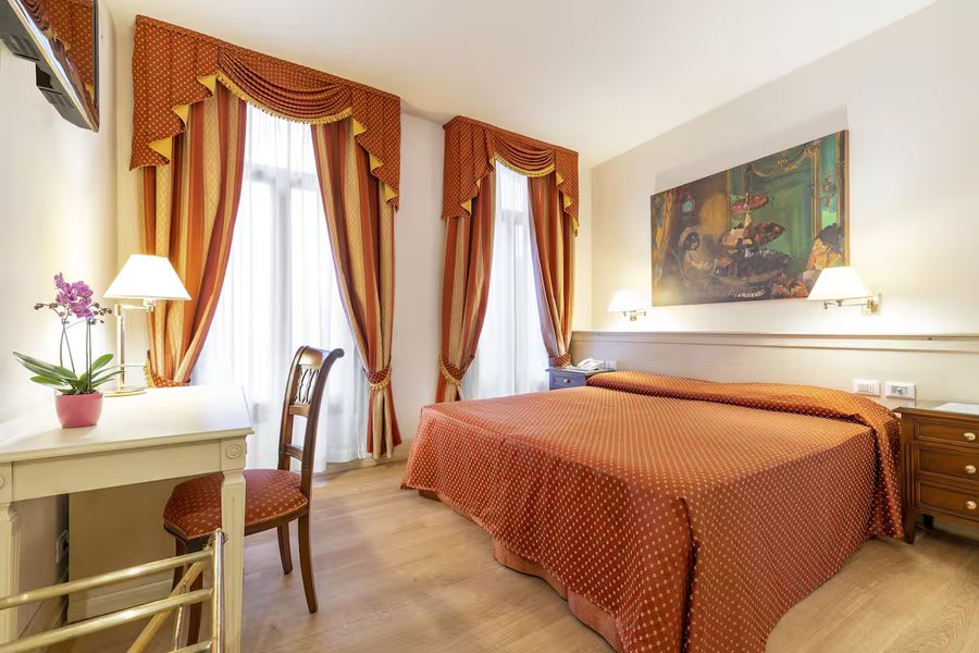 Hotel Bella Venezia — Guest room