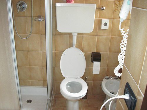 Hotel Bellamonte — Bathroom