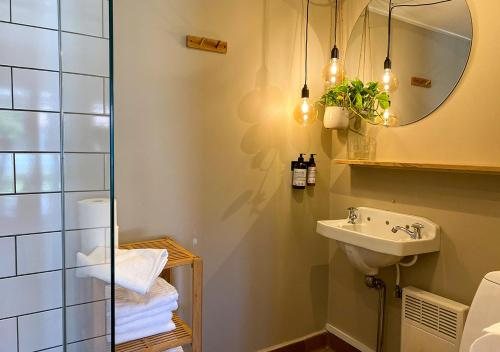 Hotel Blomme s Place — Bathroom