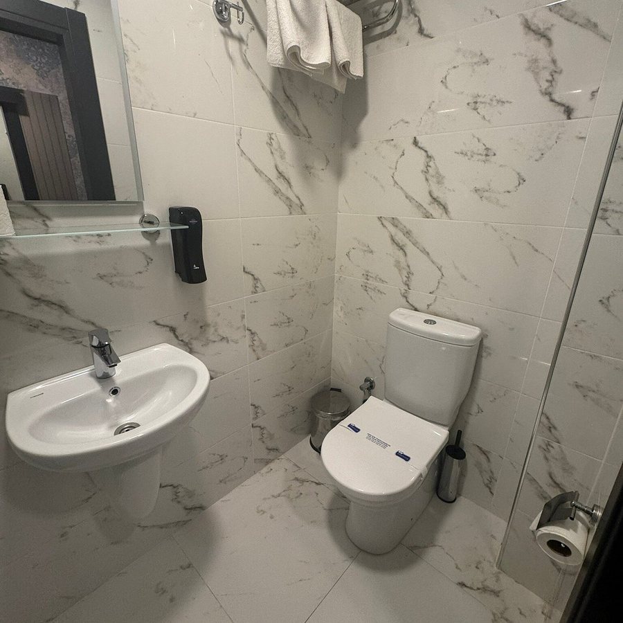 Hotel Bossuite Business Istanbul — Bathroom