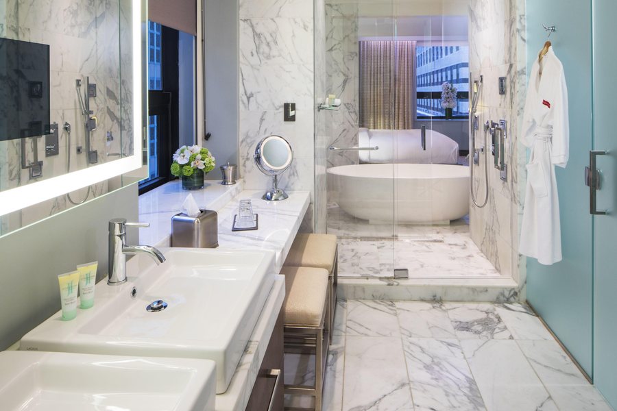 Hotel Boutique At Grand Central — Bathroom