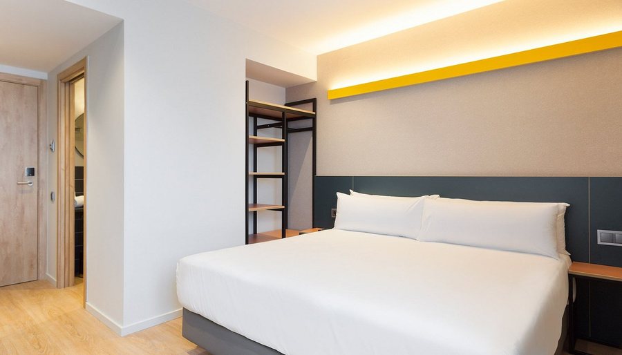 Hotel Brick — Guest room