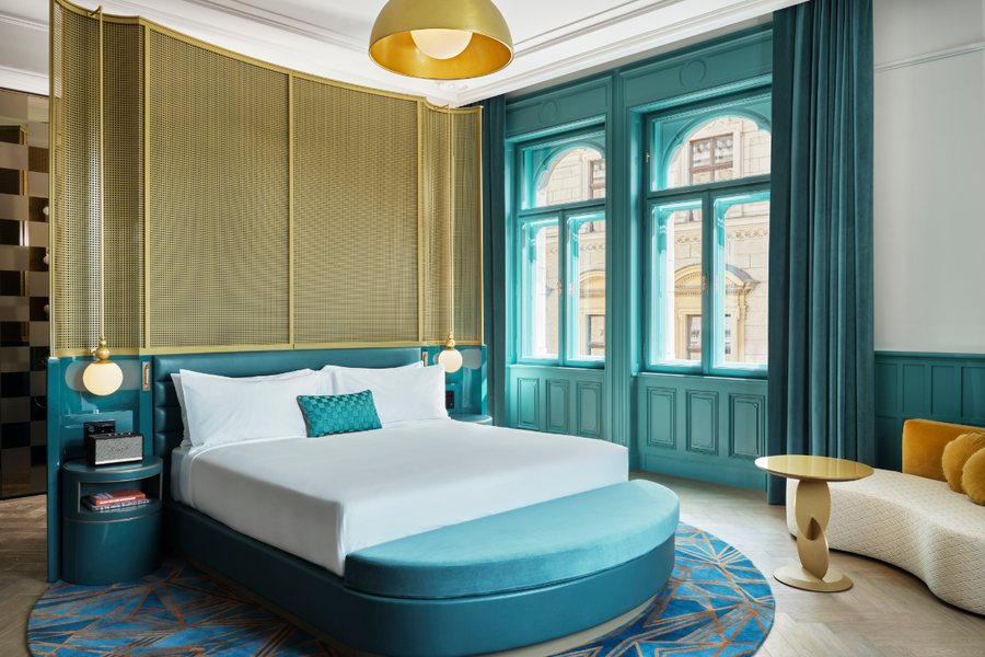 Hotel Bristol — Guest room