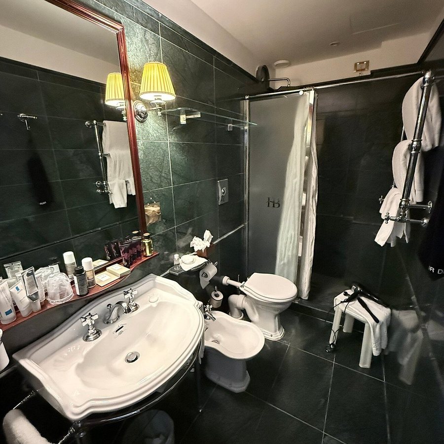 Hotel Bucintoro — Bathroom