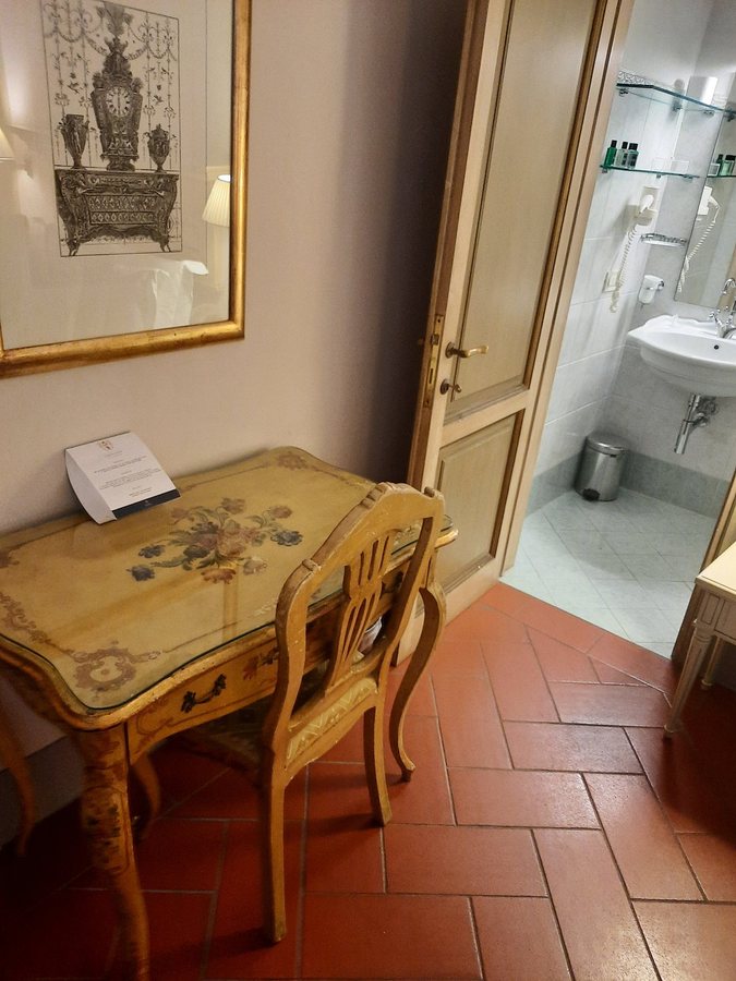 Hotel Burchianti — Bathroom