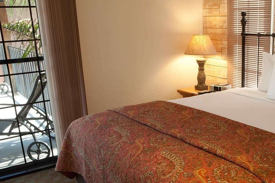 Hotel California — Guest room