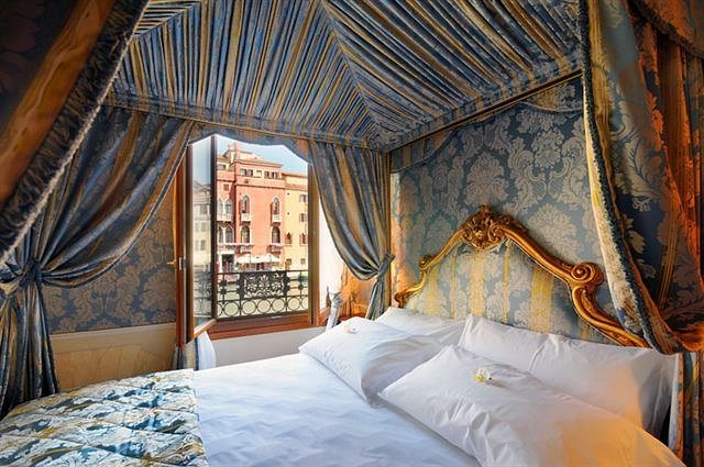 Hotel Canal Grande — Guest room