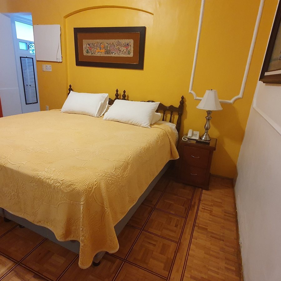 Hotel Casa Gonzalez — Guest room