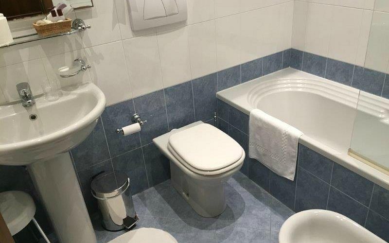 Hotel Castello — Bathroom