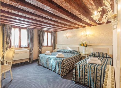 Hotel Castello — Guest room