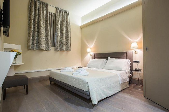 Hotel Centrale Florence — Guest room