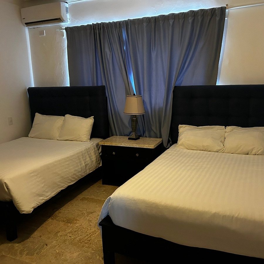 Hotel Chateau Del Mar Ocean Villas — Guest room