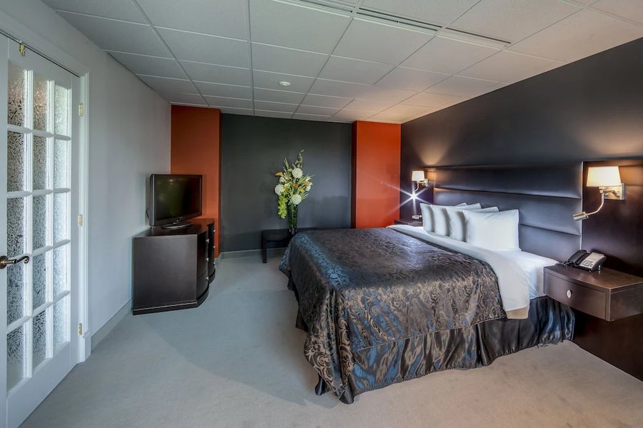 Hotel Chateau Joliette — Guest room